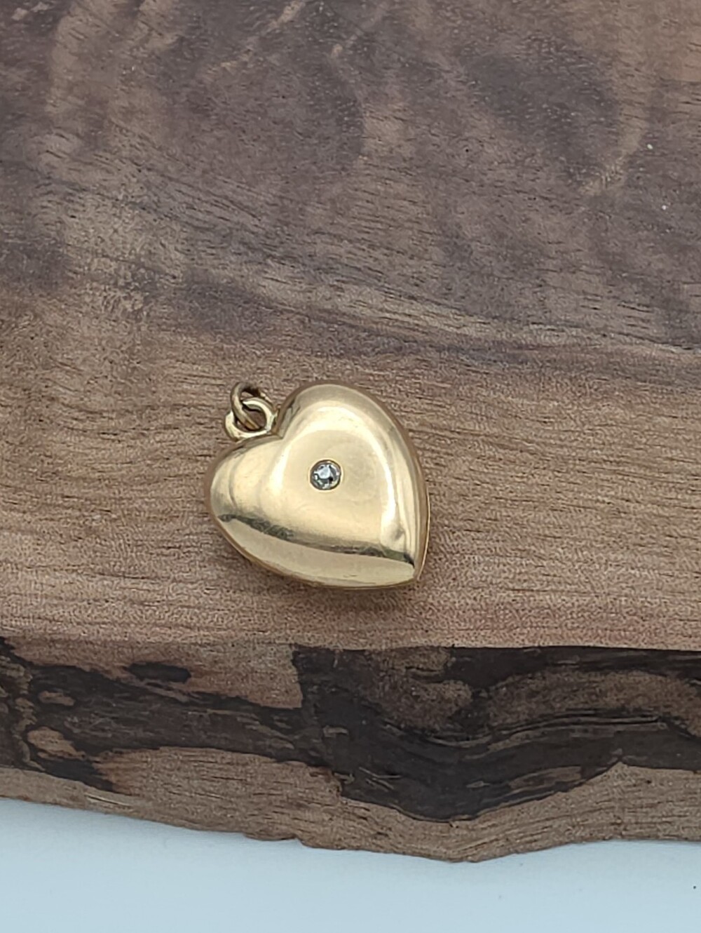 Vintage / Antique 14k Solid Gold Puffy Heart Locket Pendant Charm Victorian